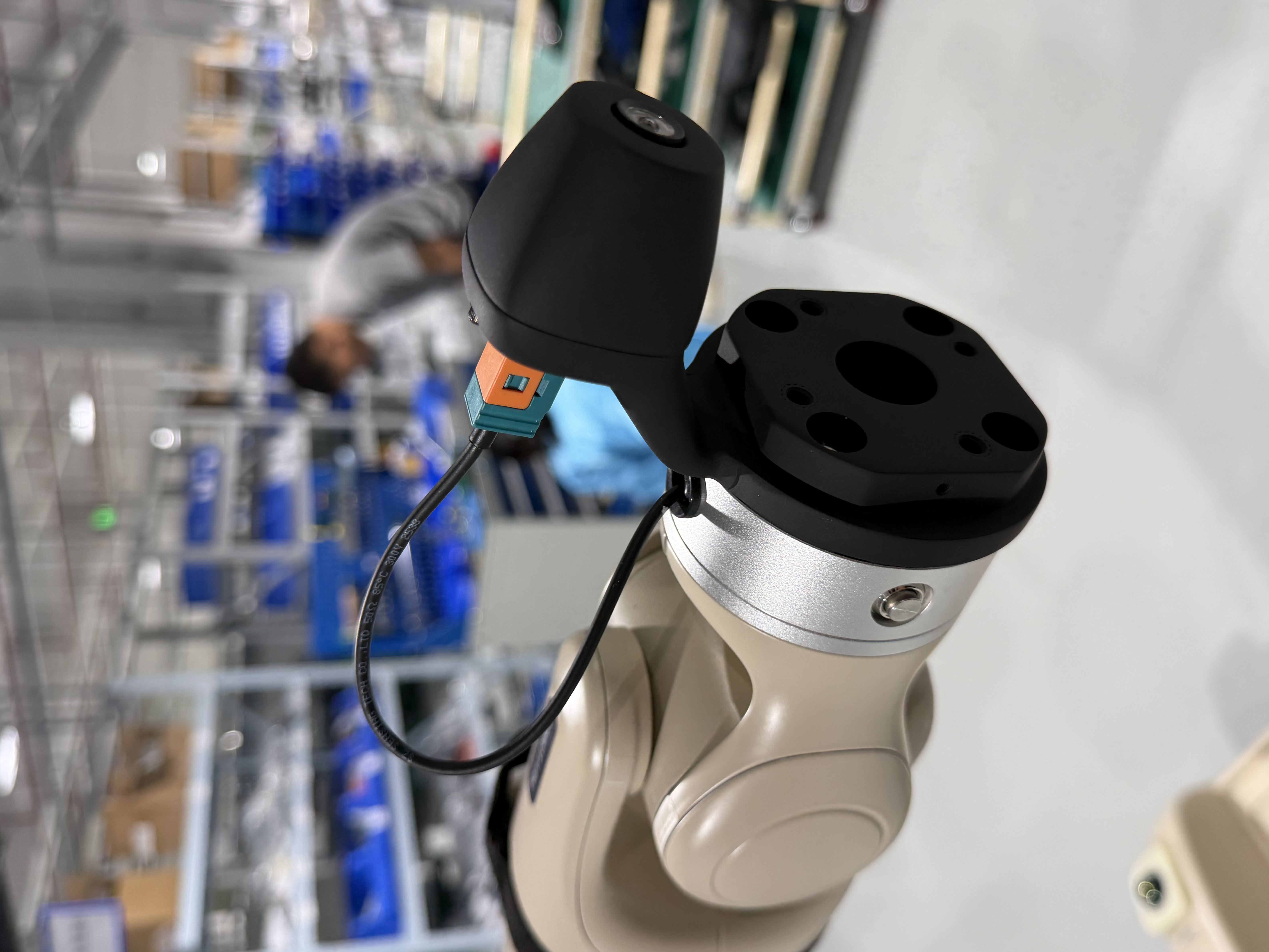 Senyun camera and internal arm wiring